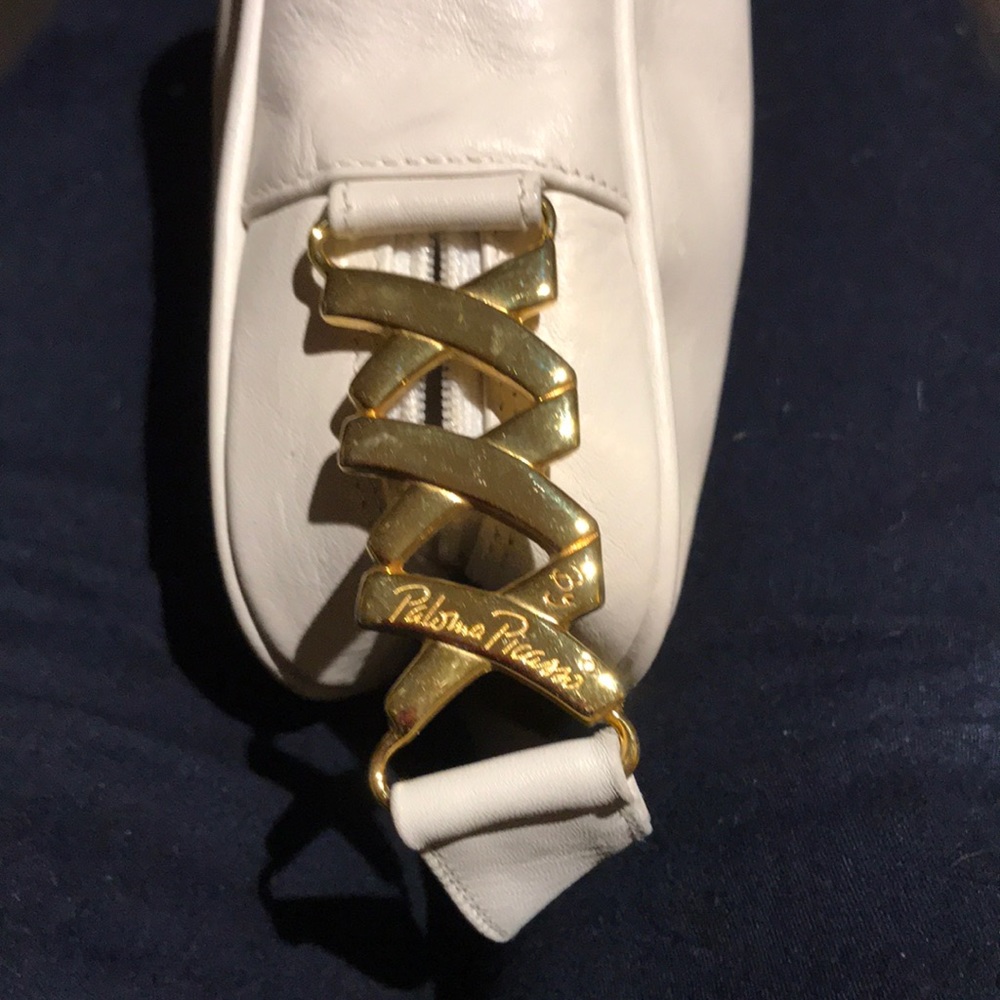 Ivory Paloma Picasso cross body bag.